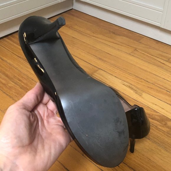 Brand new Tahari heels - Picture 4 of 6